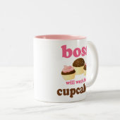 おもしろいカップケーキのボスのために働きます ツートーンマグカップ (正面右)