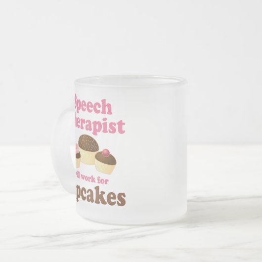 おもしろいカップケーキの言語療法士のために働きます フロストグラスマグカップ (正面左)