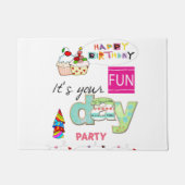 おもしろいカップケーキハッピーバースデードアマット ドアマット (正面)