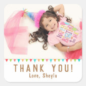 おもしろいカラフルバンティング国旗の誕生日写真ありがとう スクエアシール (正面)