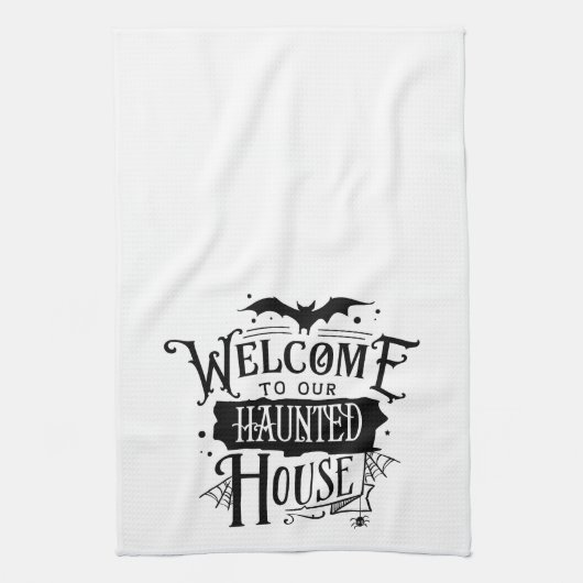 おもしろいカワイウェルカムトゥーハウス幽霊のよく出るハロウィーン キッチンタオル (縦)