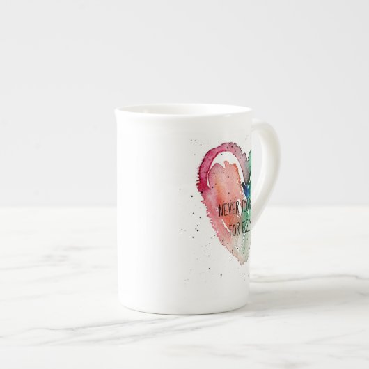 おもしろいガーリー決して忙しFizzyの骨の中国ムー ボーンチャイナマグカップ (正面右)