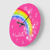 おもしろいガールズキッズ虹の名前ピンクの時計 ラージ壁時計 (傾斜)