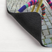 おもしろいキャンプバイクニットレインボーカラー マウスパッド (コーナー)