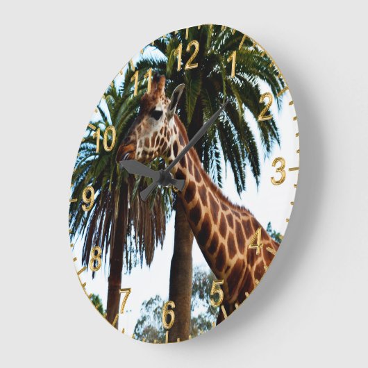 おもしろいキリン与えはラズベリーだ ラージ壁時計 (傾斜)