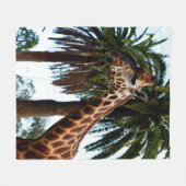 おもしろいキリン吹のラズベリー中 フリースブランケット (正面(横))