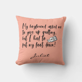 おもしろいキルティングプットマイ足ダウン裁縫引用文 クッション