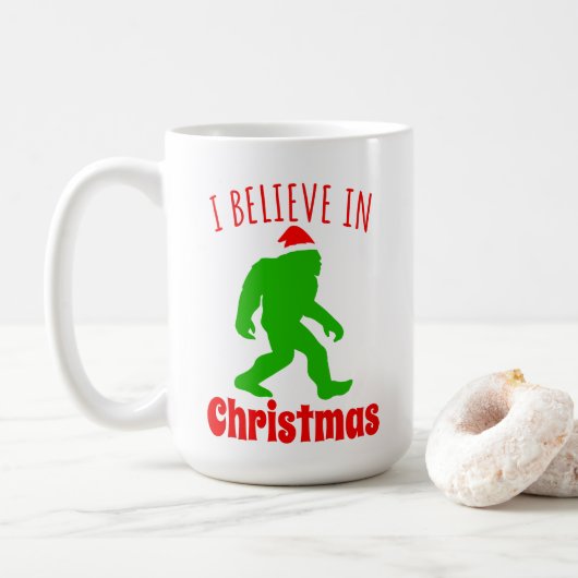 おもしろいクリスマスに信じBigfoot I コーヒーマグカップ (ドーナツ)