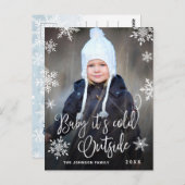 おもしろいクリスマス写真ベビー外は寒い ポストカード (正面/裏面)