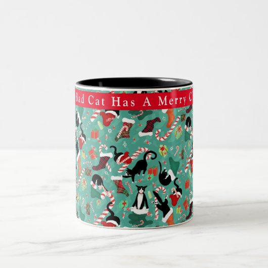 おもしろいクリスマス猫いたずらパーソナライズされた ツートーンマグカップ (中央)