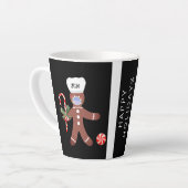 おもしろいクリスマス2020ジンジャーブレッドマンイン顔マスク カフェラテマグ (左アングル)