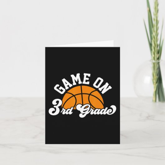 おもしろいゲームSchoの3年生バスケットボールの初日 カード (正面)