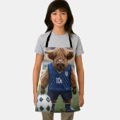 おもしろいサッカーの服を着た高地の牛 エプロン (インサイチュ)