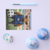 おもしろいサッカーの服を着た高地の牛 チラシ (シングル)