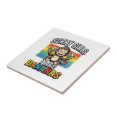 おもしろいサルバナナビンテージの彫刻Tシャツデザイン タイル (側面)