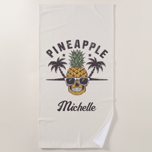 おもしろいサングラスをかけたパイナップル　パーソナライズド ビーチタオル (正面)