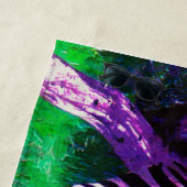 おもしろいサングラス動物を身に着けた紫色のグリーンシマウマ ビーチタオル (インサイチュ)