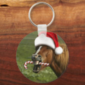 おもしろいサンタ帽をかぶったクリスマスの馬 キーホルダー (正面)
