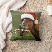 おもしろいサンタ帽をかぶったクリスマスの馬 クッション (ブランケット)