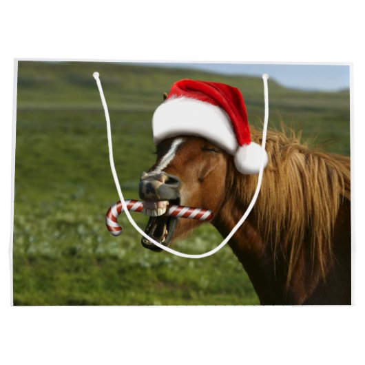おもしろいサンタ帽をかぶったクリスマスの馬 ラージペーパーバッグ (裏面)