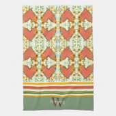 おもしろいシックフローラスタイリッシュハートカスタムイニシャル名 キッチンタオル (縦)