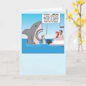 おもしろいシャーク忍び込む泳ぐ人誕生日 カード (黄色い花)