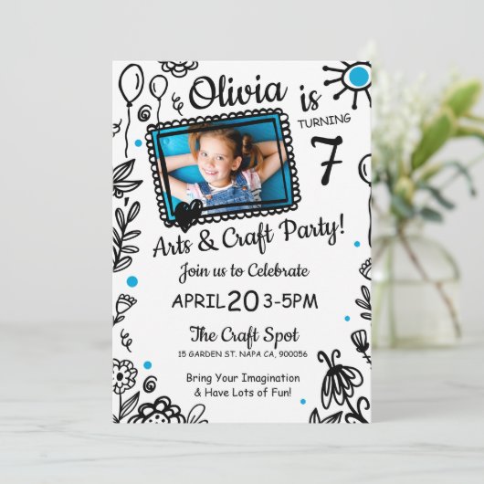 おもしろいスケッチドードルクラフツバースデーパーティー招待 招待状 (スタンド正面)