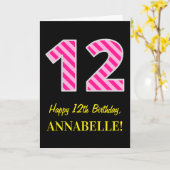 おもしろいストライプのピンク「12」、ハッピー12誕生日、名前 カード (黄色い花)