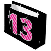 おもしろいストライプのピンク「13」、ハッピー13誕生日、名前 ラージペーパーバッグ (正面アングル)