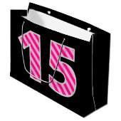 おもしろいストライプのピンク「15」、ハッピー15誕生日、名前 ラージペーパーバッグ (正面アングル)