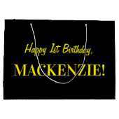 おもしろいストライプのピンク「1」、誕生日おめでとう、名前 ラージペーパーバッグ (裏面)