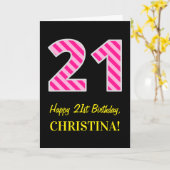 おもしろいストライプのピンク「21」、誕生日おめでとう、名前 カード (黄色い花)