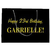 おもしろいストライプのピンク「23」、ハッピー23誕生日、名前 ラージペーパーバッグ (裏面)