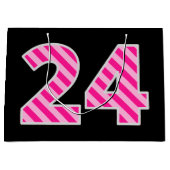 おもしろいストライプのピンク「24」、ハッピー24誕生日、名前 ラージペーパーバッグ (正面)