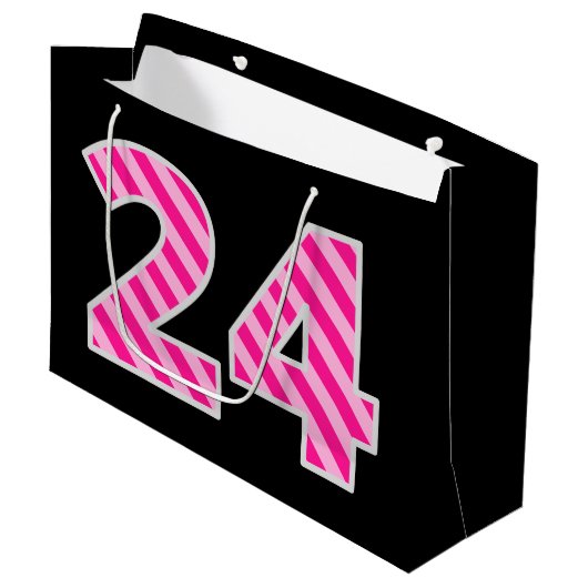 おもしろいストライプのピンク「24」、ハッピー24誕生日、名前 ラージペーパーバッグ (正面アングル)