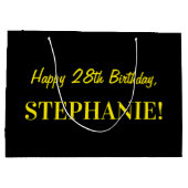 おもしろいストライプのピンク「28」、ハッピー28誕生日、名前 ラージペーパーバッグ (裏面)
