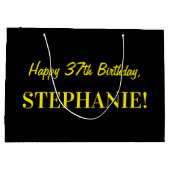 おもしろいストライプのピンク「37」、ハッピー37誕生日、名前 ラージペーパーバッグ (裏面)