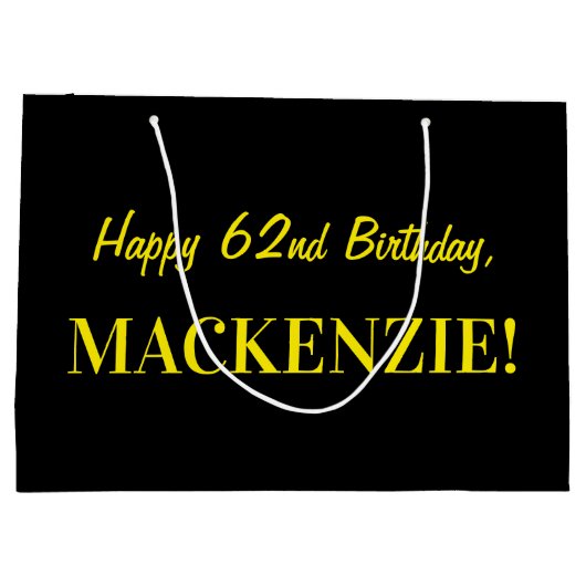 おもしろいストライプのピンク「62」、Happy 62誕生日、名前 ラージペーパーバッグ (裏面)