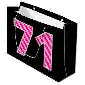 おもしろいストライプのピンク「71」、ハッピー71誕生日、名前 ラージペーパーバッグ (正面アングル)