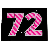 おもしろいストライプのピンク「72」、Happy 72誕生日、名前 ラージペーパーバッグ (正面)