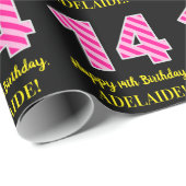 おもしろいストライプピンク色の誕生日"14"; Happy 14 ラッピングペーパー (ロールコーナー)