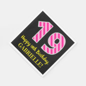 おもしろいストライプピンク色の誕生日"19"; Happy 19 スタンダードランチョンナプキン (角)