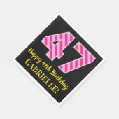 おもしろいストライプピンク色の誕生日"47"; Happy 47 スタンダードランチョンナプキン (角)