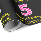 おもしろいストライプピンク色の誕生日「5」、ハッピーファイブ ラッピングペーパー (ロールコーナー)