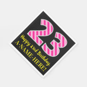 おもしろいストライプピンク誕生日"23"、Happy 23"、名前 スタンダードランチョンナプキン (角)