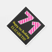 おもしろいストライプピンク誕生日"71"、Happy 71 スタンダードランチョンナプキン (角)