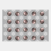 おもしろいスノーフレークブルーレッドグレークリスマス顔写真 ラッピングペーパーシート (正面3)