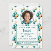 おもしろいティール（緑がかった色）バルーン誕生日 招待状 (正面)