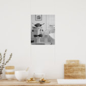 おもしろいトイレに座った高地の牛 ポスター (キッチン)