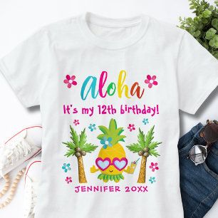おもしろいトロピカルパイナップルルアウ(ハワイ式宴会)誕生日パーティー Tシャツ